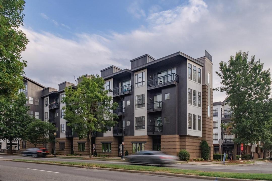 Uptown Gem Spacious With Parking-wifi-10 Min Walk To Spectrum Center Apartamento Charlotte